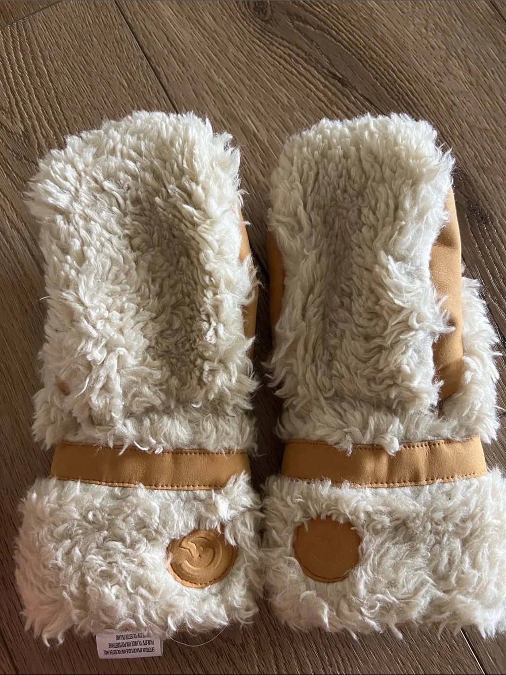 Gorrino Sherpa Mitts NEW